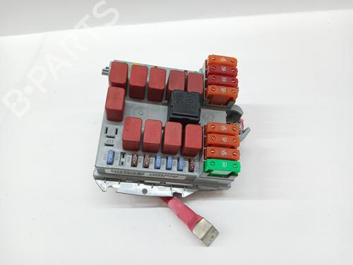 Used Fuse box Fuse box 37594711 37594711