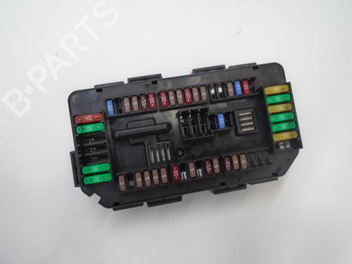 Used Fuse box BMW 1 (F20) 116 i (109 hp) 7331062