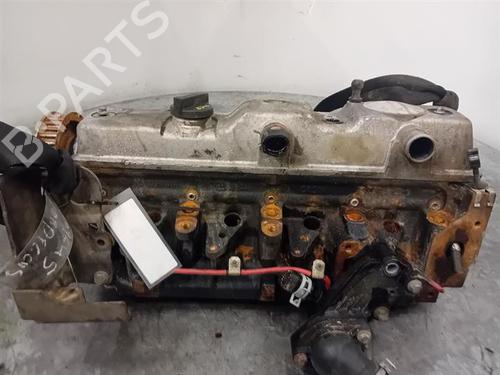 Used Cylinder head Cylinder head 32270948 32270948