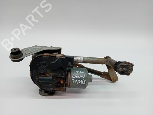 Used Front wiper motor SEAT LEON (1P1) [2005-2013]  27235366