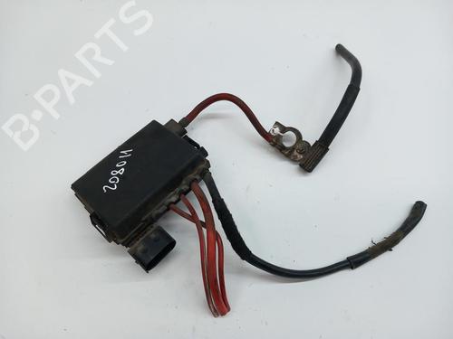 Used Fuse box Fuse box 36887712 36887712