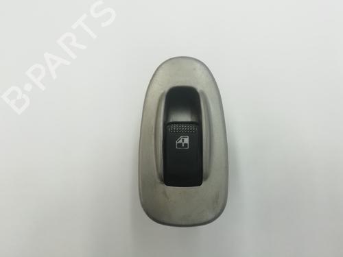 Used Right front window switch Right front window switch 13481702 13481702