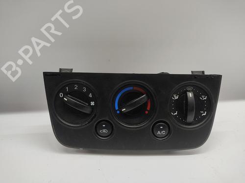 Used Climate control FORD FIESTA V (JH_, JD_) 1.4 TDCi (68 hp) 30792313