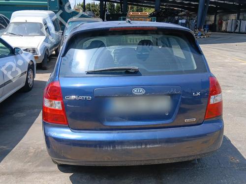 Left headlight KIA CERATO I Hatchback (LD) 1.5 CRDi | BP38541426C28 - Image 9