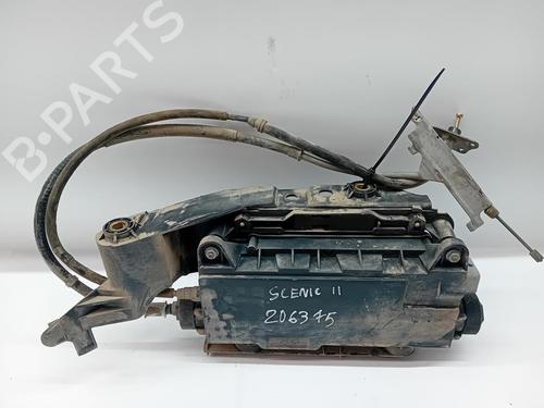 Used Electric handbrake RENAULT SCÉNIC II (JM0/1_) [2003-2010]  31173703