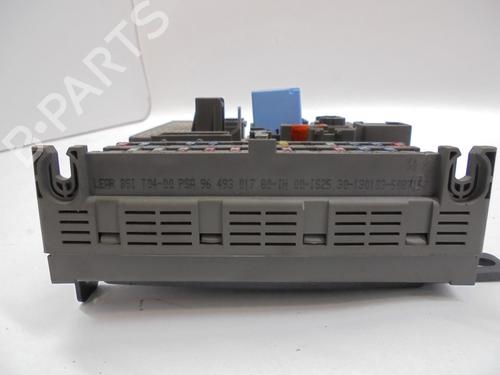 Fuse box CITROËN C5 I (DC_) 2.2 HDi (DC4HXB, DC4HXE) | BP8869449E1 