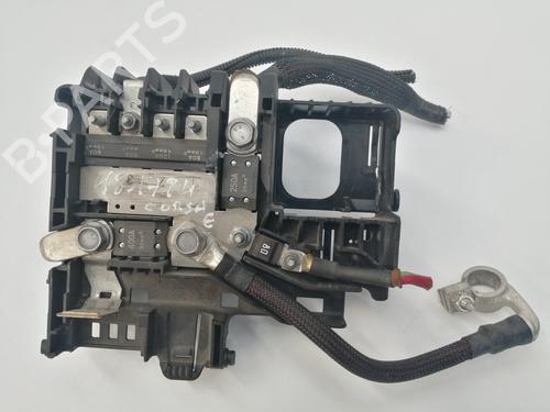 Sikringsdåse OPEL CORSA E (X15) [2014-2025]  15542952