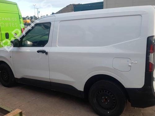 Soporte FORD TRANSIT COURIER V769 Box Body/MPV (N3P) | BP30548628C155