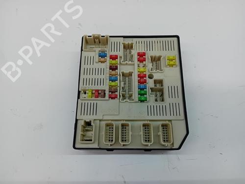 fuse-box-renault-megane-iii-hatchback-bz01_-b3_-2008-36090978 main image