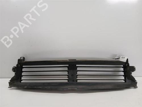 Used Grille Grille MERCEDES-BENZ GLA (H247) GLA 200 d (247.712) (150 hp) 36078721 36078721