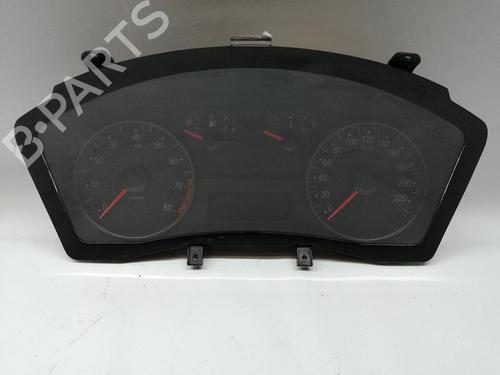 Compteur de vitesse FIAT STILO (192_) 1.2 16V (192_XA1B) (80 hp) 33013034