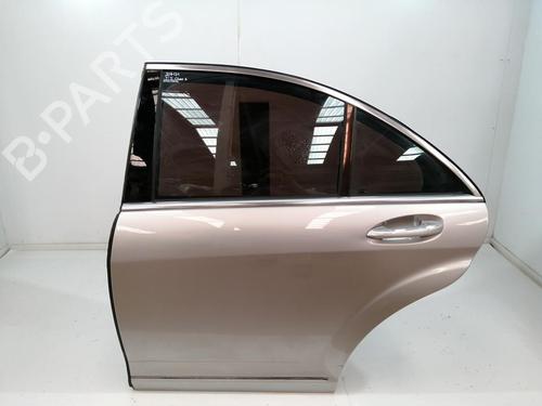 Used Left rear door MERCEDES-BENZ S-CLASS (W221, V221) [2005-2013]  29704104