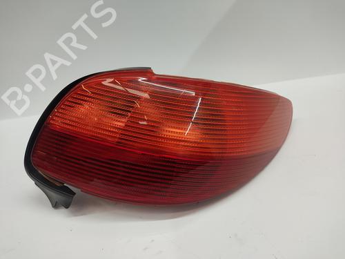Højre baglygte PEUGEOT 206 CC (2D) 1.6 16V (2DNFUF, 2DNFUR) (109 hp) 28956673