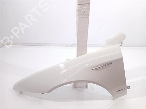 Guarda-lamas esquerdo Guarda-lamas esquerdo ALFA ROMEO 159 (939_) 2.0 JTDM (939AXP1B) (170 hp) 38648470 38648470