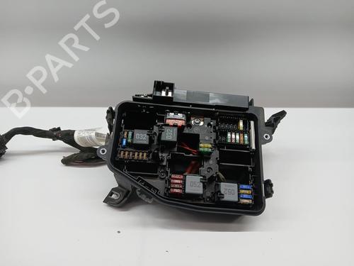 Used Fuse box Fuse box MERCEDES-BENZ A-CLASS (W177) A 180 d (177.003) (116 hp) 33464410 33464410