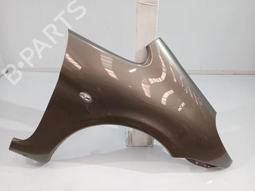 Guarda-lamas direito CITROËN XSARA PICASSO (N68) 1.6 16V (109 hp) 30961646
