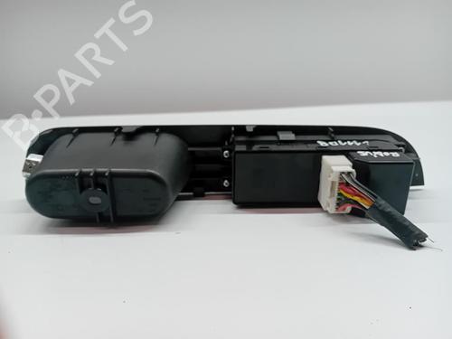 Left front window switch SSANGYONG RODIUS I | BP37584413I27 - Image 3