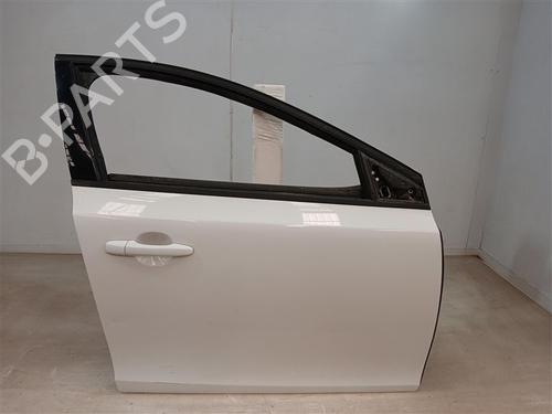 right-front-door-volvo-v40-hatchback-525-2012-2013-2014-2015-2016-2017-2018-2019-24947616 main image