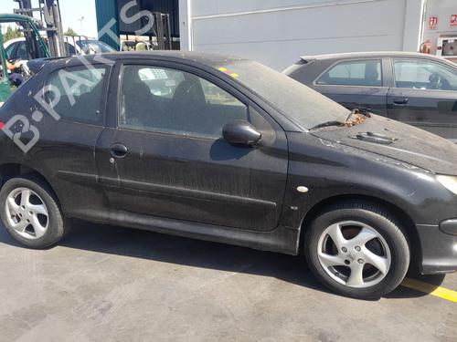 Ryggespeil venstre PEUGEOT 206 Hatchback (2A/C) 2.0 HDI 90 | BP21165620C26 
