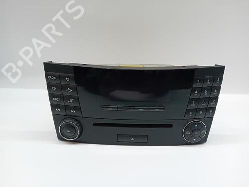 Used Radio MERCEDES-BENZ E-CLASS (W211) E 200 Kompressor (211.042) (163 hp) 31066486