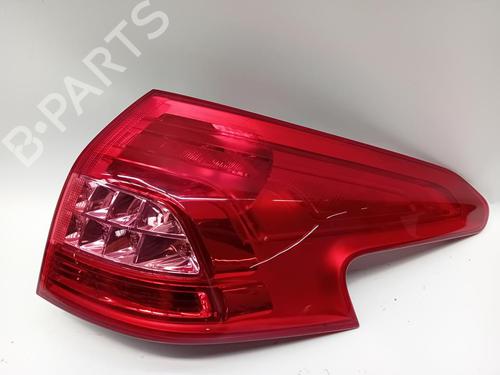 Used Right taillight Right taillight 37200269 37200269