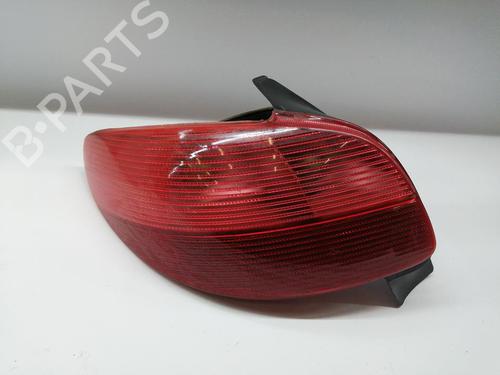 Venstre baglygte PEUGEOT 206 Hatchback (2A/C) 1.6 16V (109 hp) 31696431