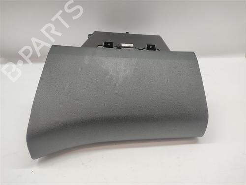 Used Glove box Glove box 21665135 21665135