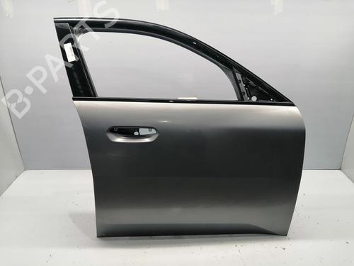 Used Right front door BMW X2 (U10) sDrive 18 d (150 hp) 31589221