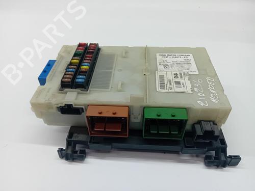 Used Fuse box Fuse box 36781454 36781454