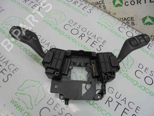 Comando luci FORD FOCUS II (DA_, HCP, DP) 2.0 TDCi (136 hp) 5453294