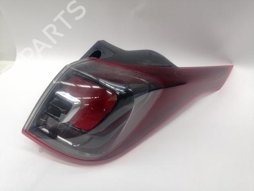Used Right taillight OPEL CROSSLAND X / CROSSLAND (P17, P2QO) 1.2 (75) (131 hp) 27592090