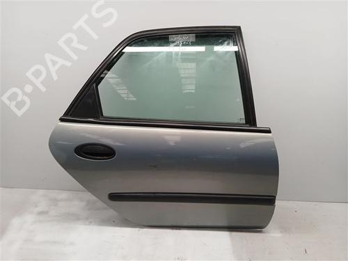 Dør højre bagtil Dør højre bagtil RENAULT LAGUNA I (B56_, 556_) 1.9 dTi (B56J) (98 hp) 27613521 27613521