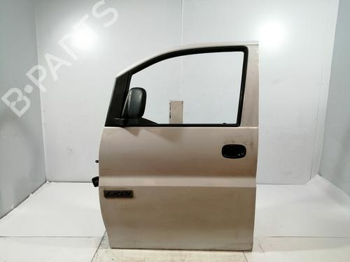 Used Left front door HYUNDAI H-1 / STAREX Bus (A1) 2.5 CRDi (140 hp) 13488881