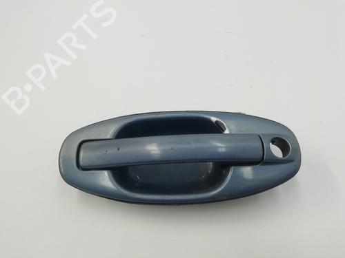 Used Front left exterior door handle HYUNDAI SANTA FÉ I (SM) 2.0 CRDi (113 hp) 12518453