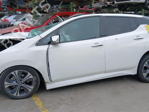Used Parts NISSAN LEAF (ZE1) Electric (150 hp) 4359358