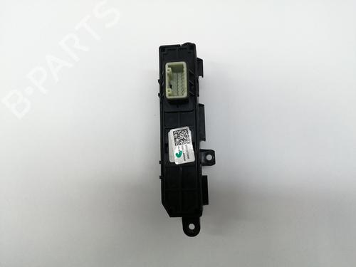 Switch HYUNDAI TUCSON (TL, TLE)  | BP16907871I30 