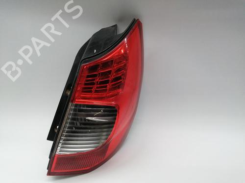 right-taillight-renault-scenic-ii-jm01_-2003-2004-2005-2006-2007-2008-2009-2010-32123857 main image