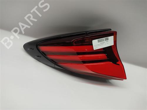 left-taillight-toyota-c-hr-_x1_-2016-28070455 main image