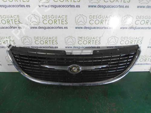 Used Grille CHRYSLER VOYAGER IV (RG, RS) 2.5 CRD (141 hp) 5866725