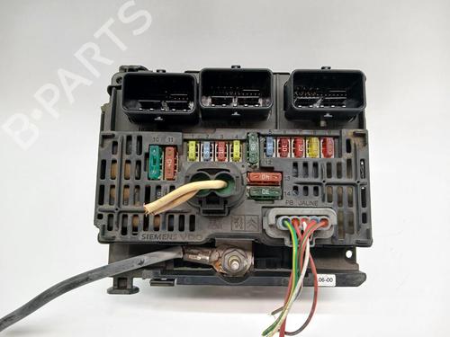Used Fuse box Fuse box 38240027 38240027