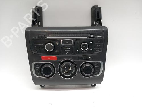 Used Climate control Climate control 38472458 38472458