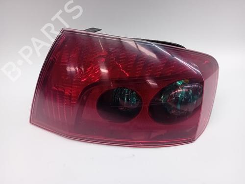 Used Right taillight Right taillight 38290999 38290999