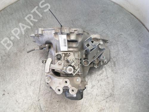 gearbox-opel-corsa-e-x15-2014-32782816 main image