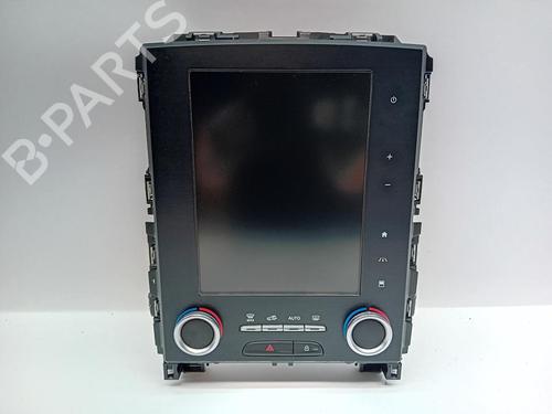 display-monitor-renault-megane-iv-hatchback-b9amn_-2015-34437319 main image