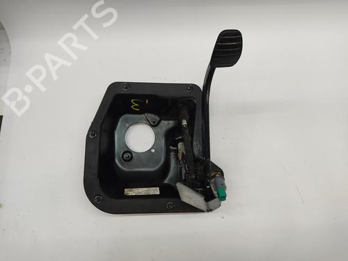 Used Clutch pedal RENAULT TRAFIC II Bus (JL) 1.9 dCI 100 (JL0C, JL0K) (101 hp) 29335199