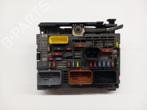 Used Fuse box Fuse box PEUGEOT 5008 (0U_, 0E_) [2009-2017] 33440480 33440480