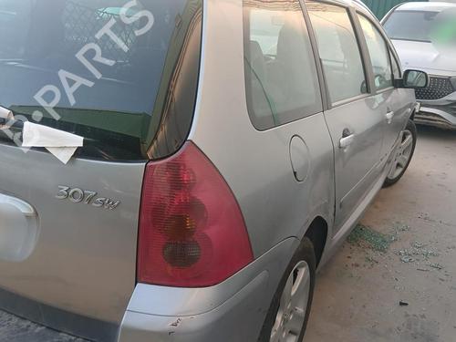 Headlight switch PEUGEOT 307 Break (3E) 1.6 HDi 110 | BP38414460I24 - Image 6
