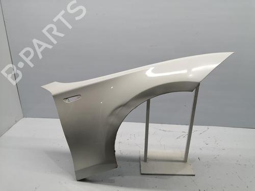 Forskærm Højre BMW 1 (E87) 118 d (143 hp) 31168588