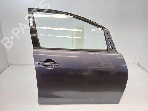 Used Right front door Right front door 37182017 37182017