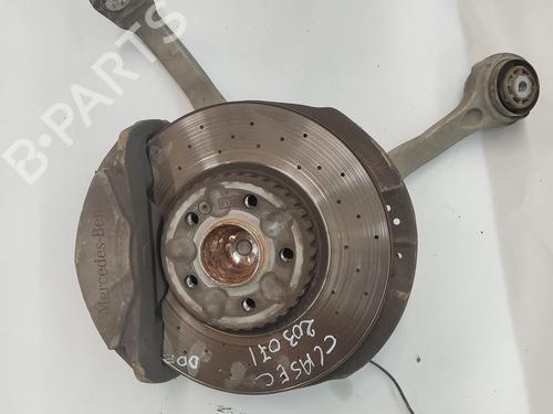 Used Right front steering knuckle MERCEDES-BENZ C-CLASS (W205) C 220 BlueTEC / d (205.002, 205.004) (170 hp) 28425339